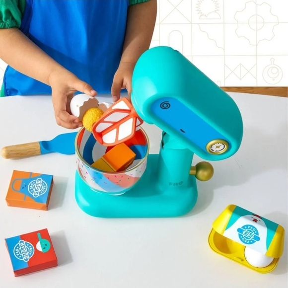 FAO Schwarz Best Baker Toy Mixer Set - Teal and Yellow - Picture 5 of 5